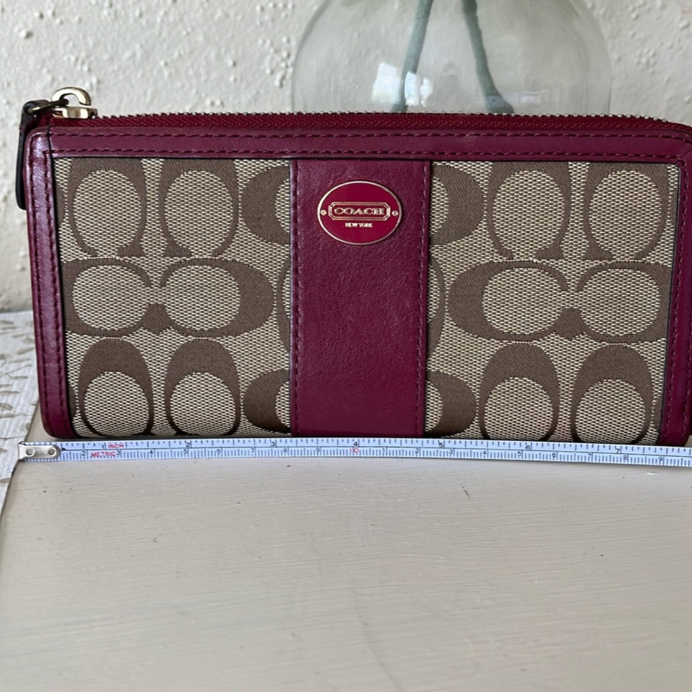EUC Coach Wallet